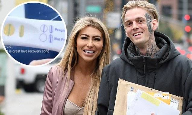 Aaron Carter - Melanie Martin - Aaron Carter reveals he's expecting a baby with girlfriend Melanie Martin - dailymail.co.uk