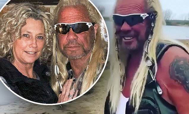 Duane Chapman - Beth Chapman - Dog the Bounty Hunter sweetly calls new girlfriend 'babe' 10 months after wife Beth Chapman's death - dailymail.co.uk