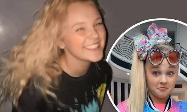 JoJo Siwa shows off her natural hair in TikTok video without her signature ponytail and massive bow - dailymail.co.uk