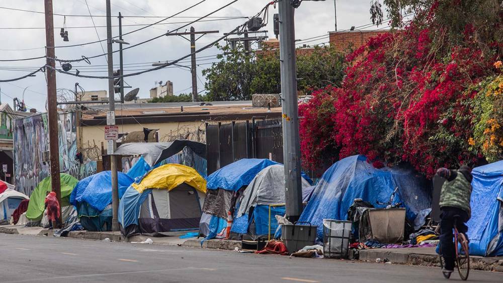 Barbara Ferrer - L.A. County COVID-19 Update: 46 More Deaths, Outbreak at Skid Row Homeless Shelter - hollywoodreporter.com - county Los Angeles - county Covid
