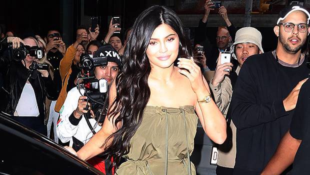 Kylie Jenner - Kylie Jenner Going Barefoot: Infectious Disease Doctor Explains If It Puts Her At Risk For COVID-19 - hollywoodlife.com - Los Angeles - state California