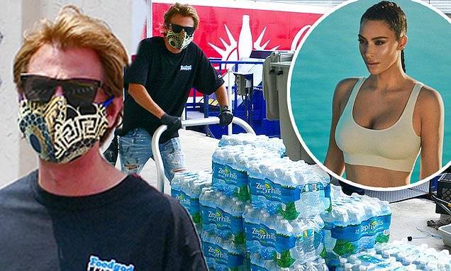 Kim Kardashian - Jonathan Cheban - Keeping Up With The Kardashians star Jonathan Cheban donates a truck full of beverages - dailymail.co.uk - county Miami-Dade
