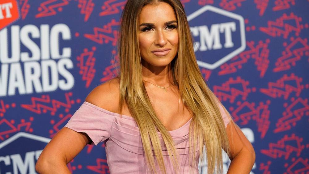 Jessie James Decker responds to backlash for wearing underwear in front of son: 'Nothing to be ashamed of' - foxnews.com