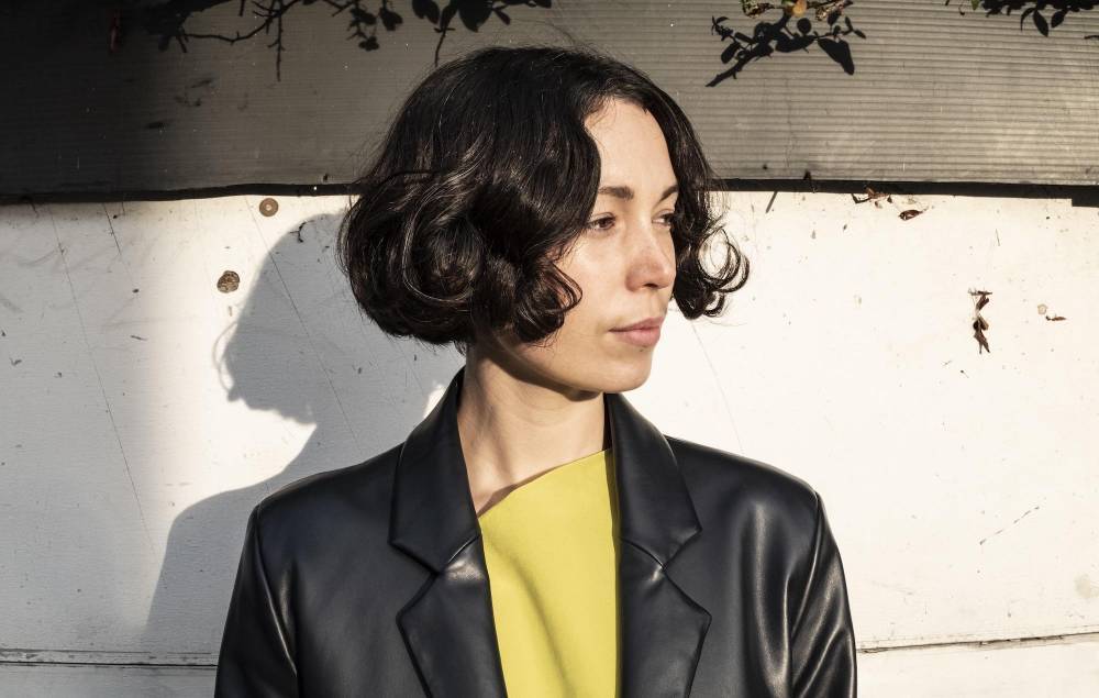 Kelly Lee Owens shares blissed-out new single ‘Night’ - nme.com