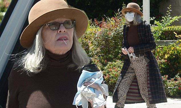 Diane Keaton - Diane Keaton rocks leopard-print pants and motorcycle boots with her COVID-19 mask and gloves in LA - dailymail.co.uk - Los Angeles - city Los Angeles
