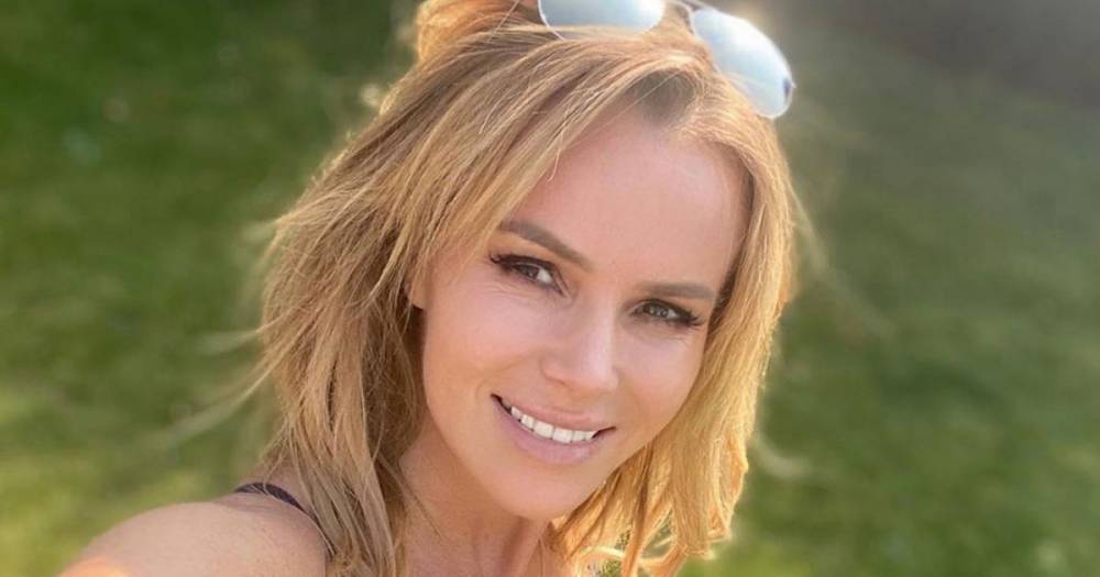 Amanda Holden - Jamie Theakston - Chris Hughes - Amanda Holden strips off 'fully naked' and bounces on daughters trampoline in sexy dare - mirror.co.uk
