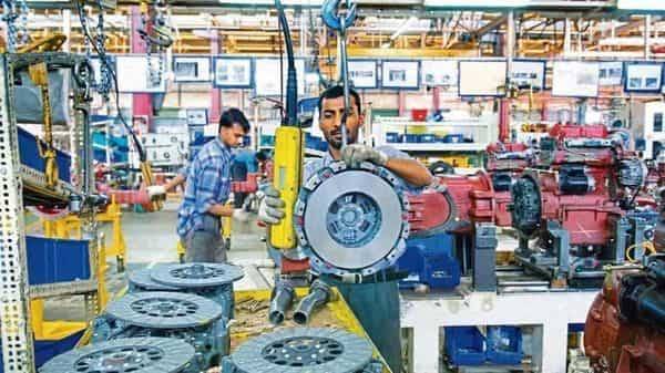 Locked-down Indian economy in its worst quarter since mid-1990s: Reuters poll - livemint.com - India