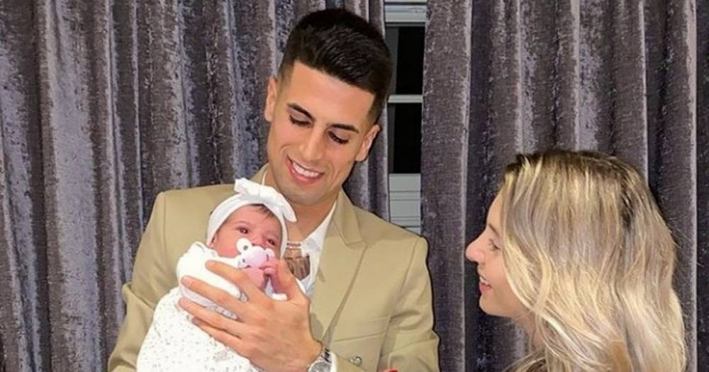 Man City's Joao Cancelo sends adorable gesture to his girlfriend and baby daughter while in lockdown - manchestereveningnews.co.uk - city Manchester - Portugal - city Man