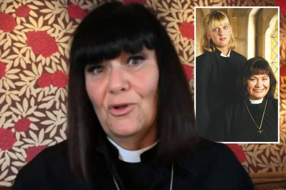 Dawn France - Geraldine Granger - The Vicar of Dibley fans heartbroken as Dawn French makes touching tribute to Emma Chambers on The Big Night In - thesun.co.uk - France