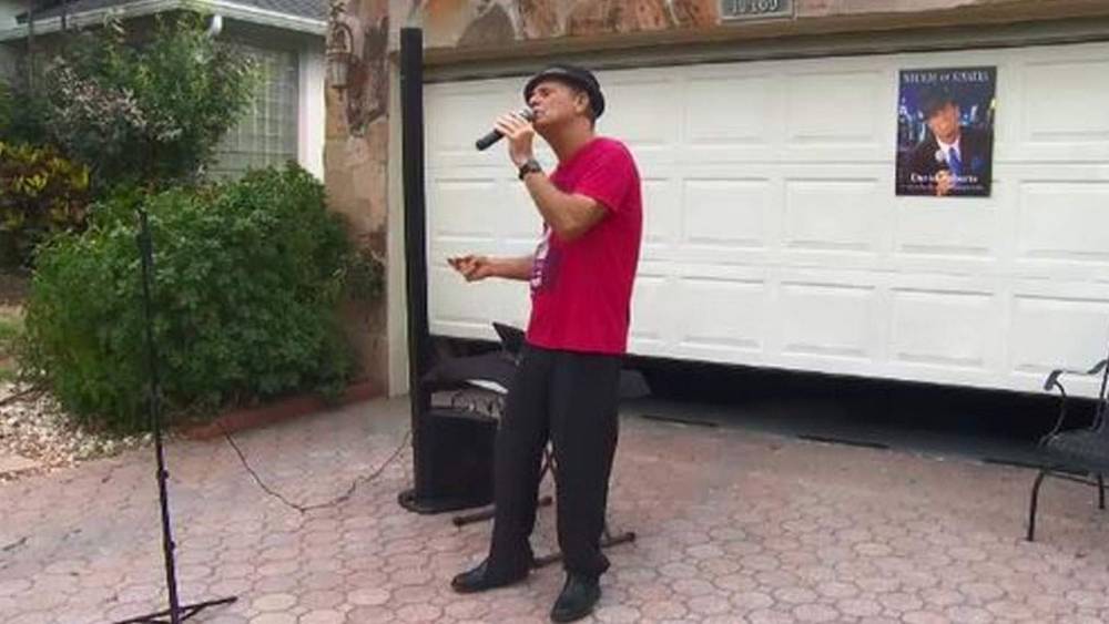 Sinatra singer performs for neighbors in Orlando - clickorlando.com - city Orlando