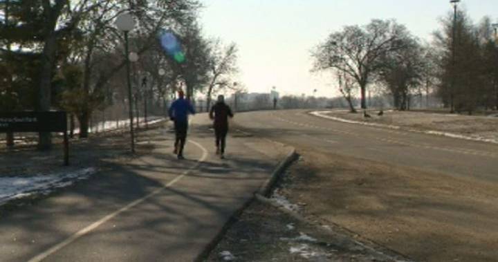 Bike Regina proposes turning over streets in Wascana Park to pedestrians, cyclists during pandemic - globalnews.ca - Canada