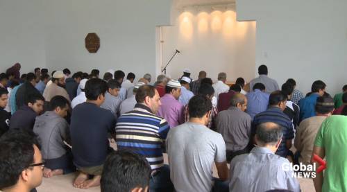 Muslim community focused on giving back during Ramadan 2020 - globalnews.ca