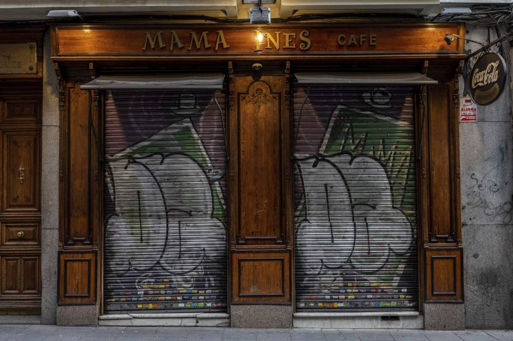 AP PHOTOS: Madrid stores close, city falls quiet in pandemic - clickorlando.com - Spain - city Madrid