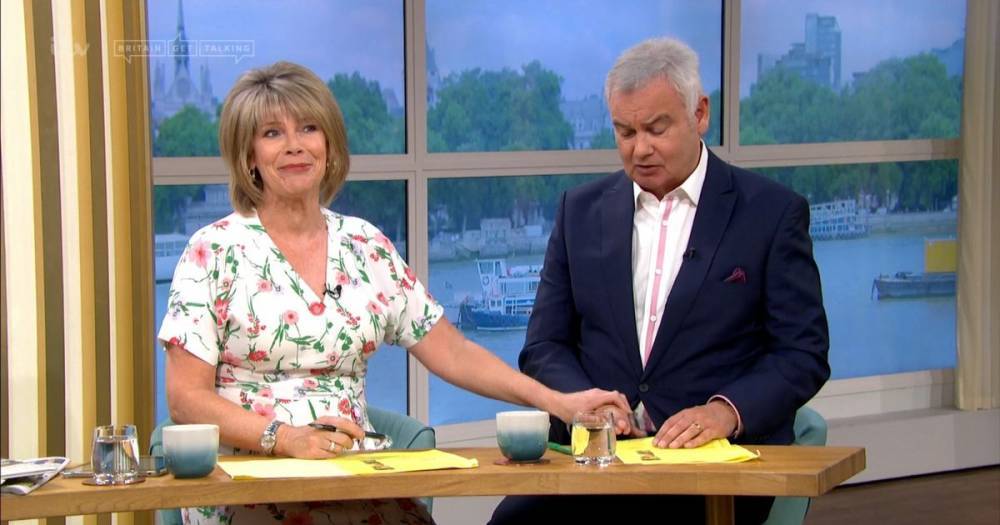 Ruth Langsford - This Morning fans baffled as Ruth and Eamonn still have to explain why they aren't distancing - mirror.co.uk