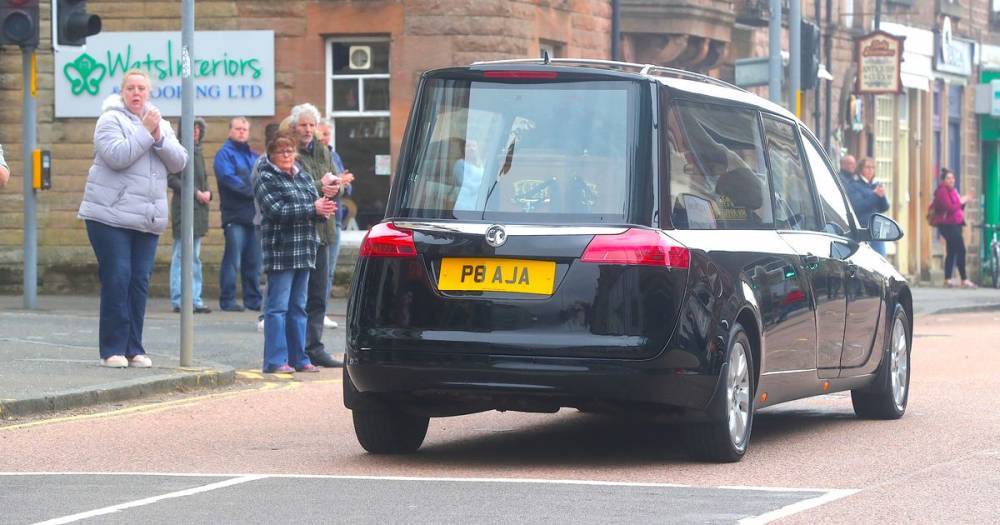 Callander comes out for touching tribute to postie - dailyrecord.co.uk - Britain