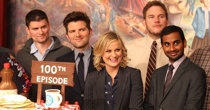 Chris Pratt - Amy Poehler - Rob Lowe - Nick Offerman - Adam Scott - Aubrey Plaza - ‘Parks and Recreation’ cast reunite for 30-minute social distancing episode - globalnews.ca - state Indiana - county Pawnee