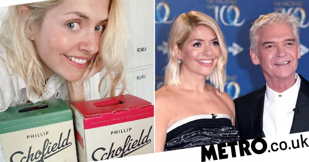 Holly Willoughby - Phillip Schofield - Holly Willoughby stocks up on Phillip Schofield wine as she misses pub trips with best friend - metro.co.uk