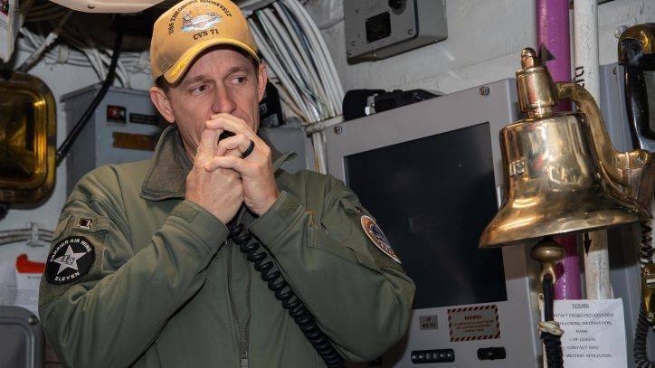 Theodore Roosevelt - Navy recommends reinstatement of fired USS Theodore Roosevelt captain over coronavirus warning - fox29.com - Washington - Guam
