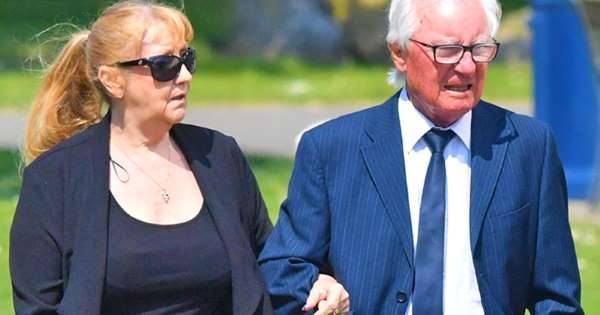 Eddie Large - Bob Hope - Syd Little joins mourners for Eddie Large’s funeral - msn.com - state California - county Lake - county Bristol - county Park - county George