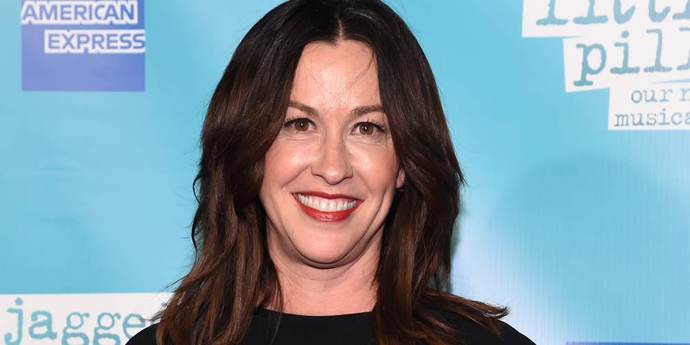 Alanis Morissette - Alanis Morissette Focuses On Mental Health With New Song 'Diagnosis' - Get The Lyrics Here! - justjared.com