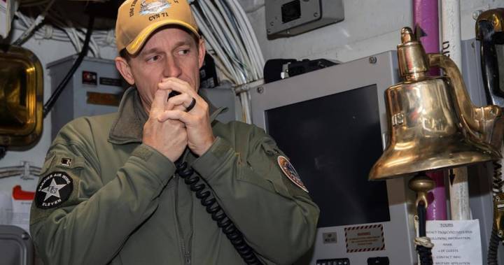 Mark Esper - Theodore Roosevelt - Brett Crozier - U.S. Navy wants to reinstate ship captain fired for raising coronavirus alarm: sources - globalnews.ca
