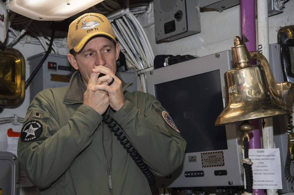 Theodore Roosevelt - Navy admiral advises reinstatement of fired carrier captain - clickorlando.com - Washington - Guam