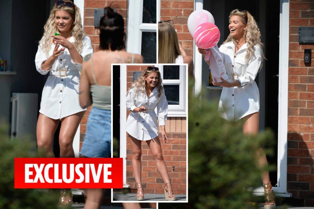 Molly Smith - Love Island’s Molly Smith downs shots with socially distanced pals at surprise birthday party on her driveway - thesun.co.uk - Britain - city Manchester