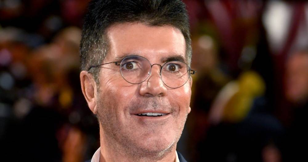 Simon Cowell - BGT's Simon Cowell wears inflatable suit on planes to protect himself from germs - dailystar.co.uk