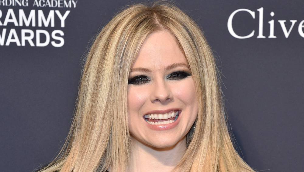 Avril Lavigne Releases 'We Are Warriors' With Proceeds Going to Pandemic Relief - Listen Now! - justjared.com