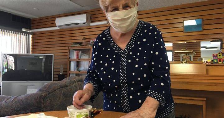 Alberta Coronavirus - Veteran Calgary seamstress makes protective masks during pandemic: ‘She’s a queen’ - globalnews.ca - Hungary
