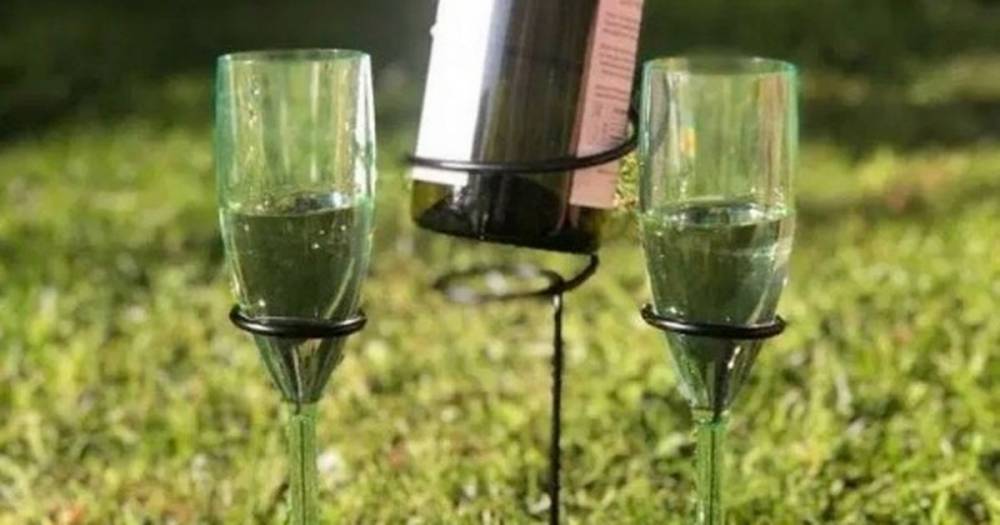 Poundland's outdoor wine glass holders are just what you need for lockdown in the garden - mirror.co.uk - Britain
