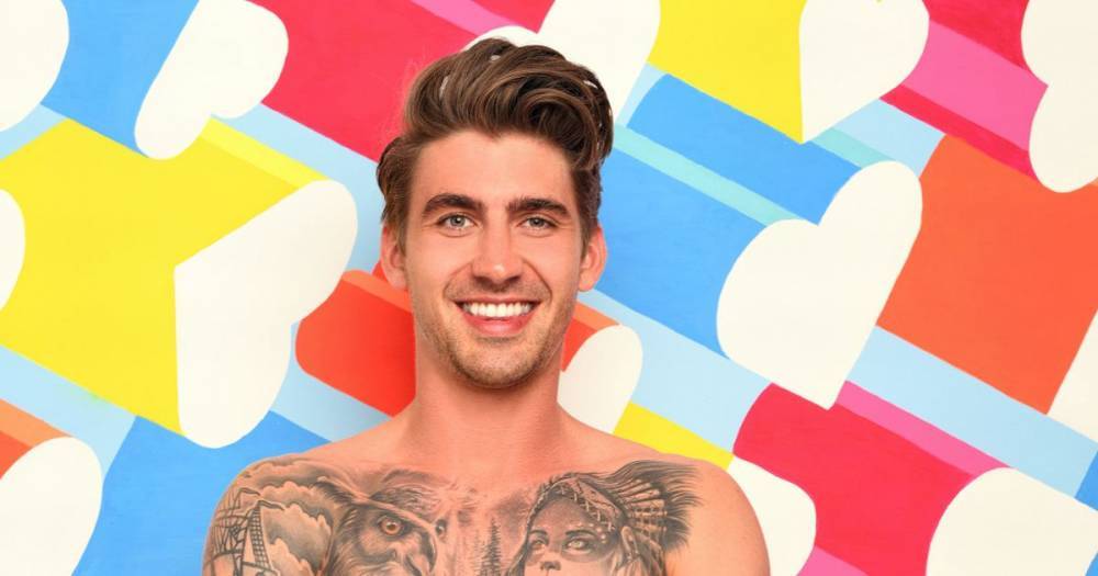 Chris Taylor - Michael Griffiths - Love Island's Chris Taylor 'caught stripping naked on camera' in hilarious video - dailystar.co.uk - Britain