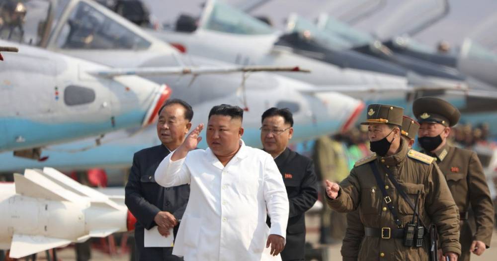 Kim Jong - Kim Il 51 (51) - Kim Jong-un left public view 'because bodyguard had suspected coronavirus' - dailystar.co.uk - China - North Korea
