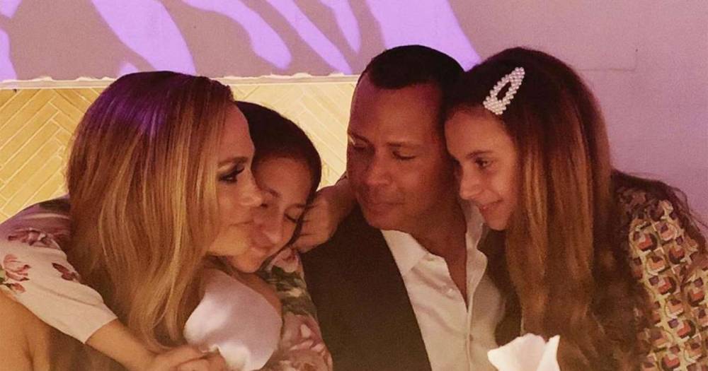 Alex Rodriguez - Alex Rodriguez Says He's 'Incredibly Grateful' to Spend Time with Family amid Coronavirus Pandemic - msn.com