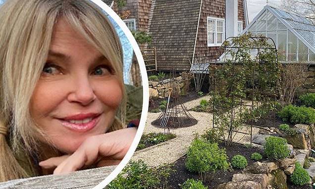 Christie Brinkley shows off the beautiful grounds of her Hamptons home - dailymail.co.uk