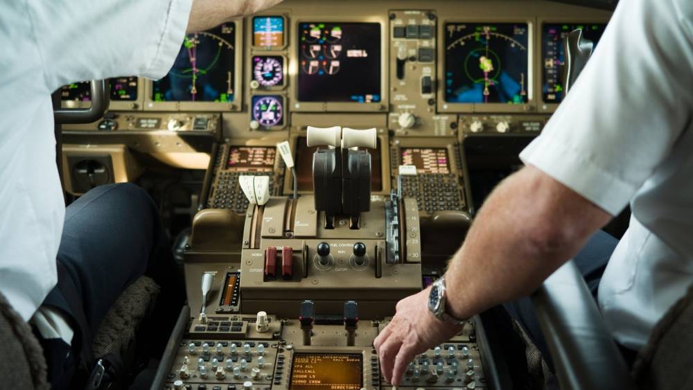 Thousands of aviation personnel lose jobs - rte.ie