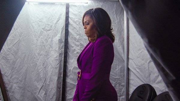 Michelle Obama - Nadia Hallgren - Obamas announce Netflix documentary exploring Michelle’s Becoming book tour - breakingnews.ie - Usa