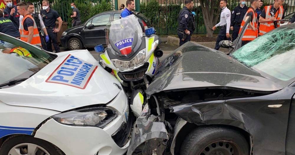 Paris attack: 'ISIS terrorist' arrested after crushing police officers with his car - mirror.co.uk - France - city Paris