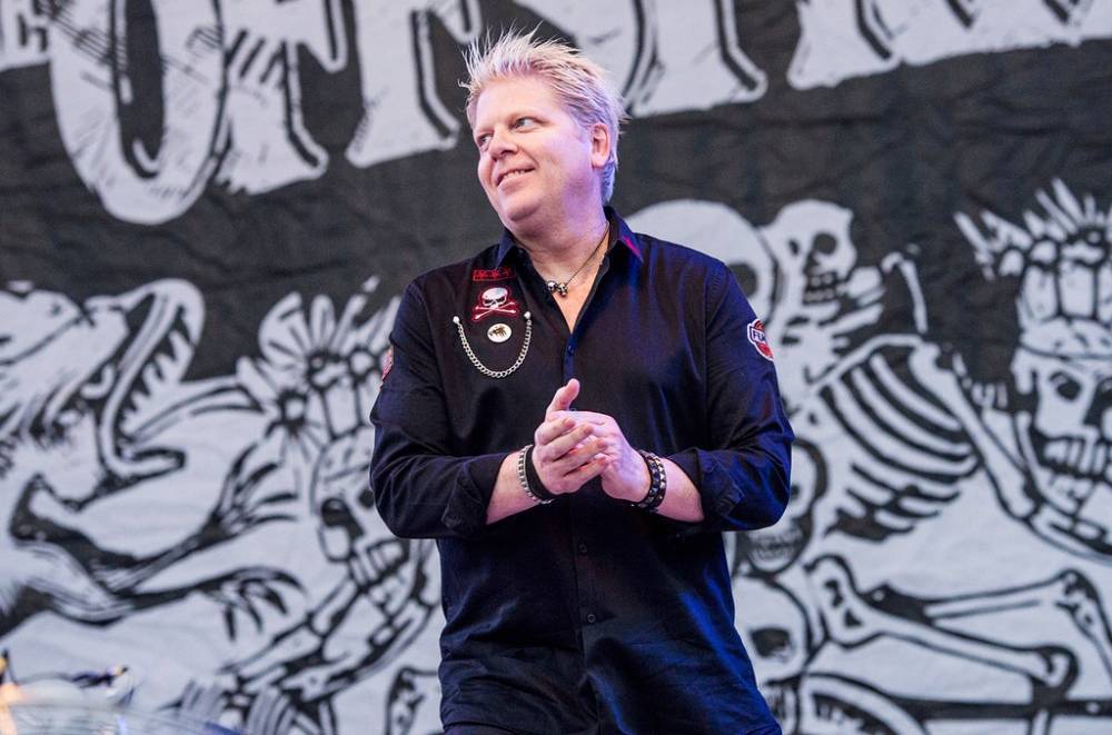 The Offspring Is Going 'Stir Crazy,' So They Performed Joe Exotic's 'Here Kitty Kitty' (Six Feet Apart, Of Course) - billboard.com - county Johnson - county Clinton