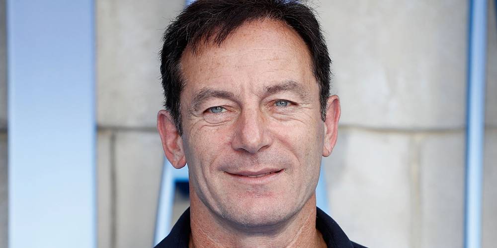 Jason Isaacs - Jason Isaacs Casts A Spell With Lucius Malfoy's Snake Wand To Raise Funds for British Red Cross on TikTok - justjared.com - Britain - county Cross