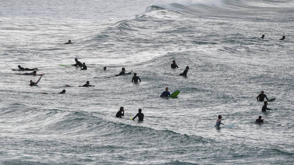 Surf's up: Sydney reopens its famous Bondi Beach - rte.ie - Australia