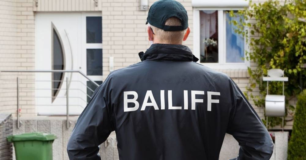 Bailiffs banned from turning up at your home during coronavirus lockdown - mirror.co.uk