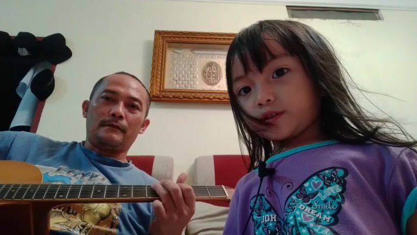 Zack De-La-Rocha - Father-Daughter Performance Of Rage Against The Machine Goes Viral - etcanada.com - Malaysia - Reunion