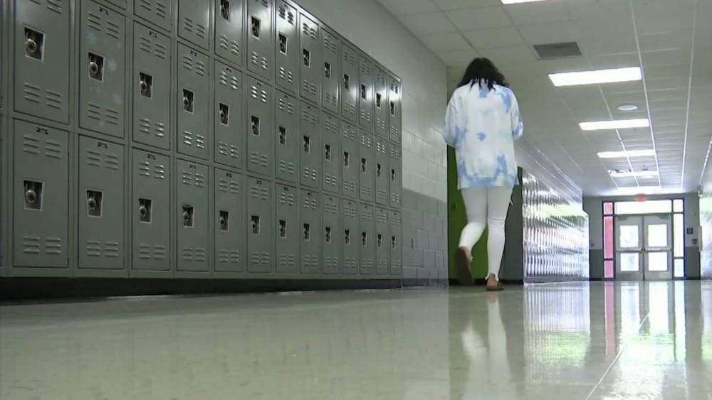 Seminole County high school students start to clear out lockers - clickorlando.com - state Florida - county Seminole
