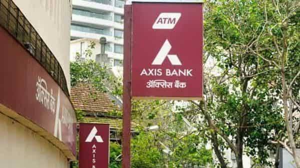 Axis Bank’s view from the window is a covid-19 obscurity - livemint.com