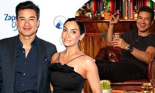 Mario Lopez - Mario Lopez confesses he and wife Courtney 'keep busy' during quarantine by having sex - dailymail.co.uk