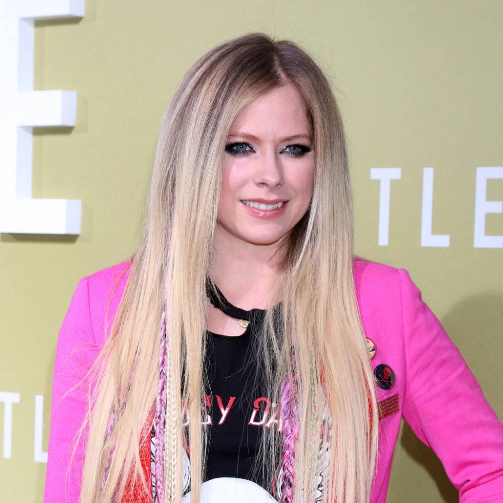 Justin Bieber - Avril Lavigne - Avril Lavigne reached out to Justin Bieber over Lyme disease battle - peoplemagazine.co.za