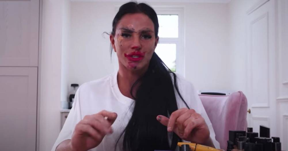 Katie Price - Katie Price suffers major make-up fail as she allows Dreamboy housemate to do her face - mirror.co.uk