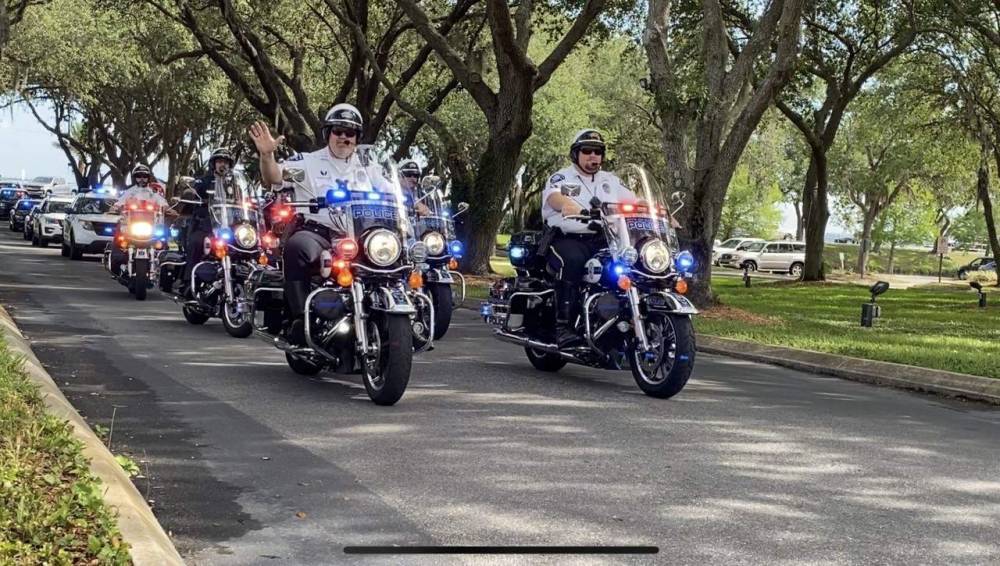 First responders hold parade in support of healthcare workers in Seminole County - clickorlando.com - state Florida - county Seminole - county Lake