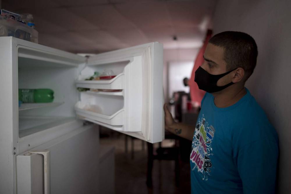 Food crisis deepens as Puerto Rico school cafeterias shutter - clickorlando.com - Puerto Rico - county San Juan